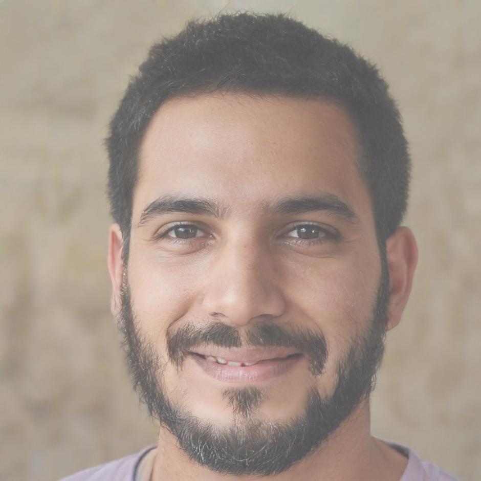 Retrato profesional de Aurelio Vázquez, experto en planificación patrimonial